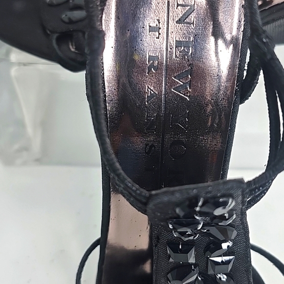 Women New York Transit Black Sandals with Strappy Gem Design, Size 8 - Picture 9 of 11